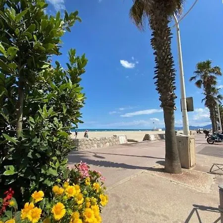 Apartamento Equipe Pour 4 Personnes, Proche - 2calypi/2 *